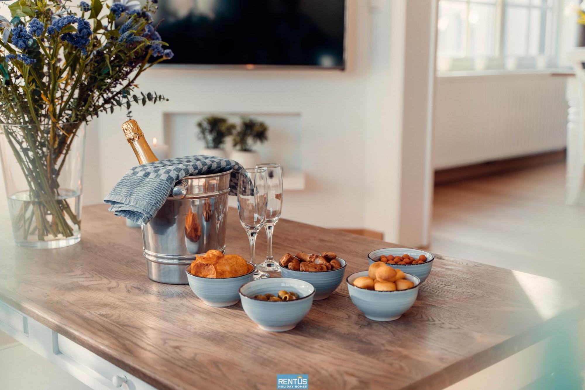 Villa Promenade - Luxuriously Apartment For 8 People ニーウポールト エクステリア 写真